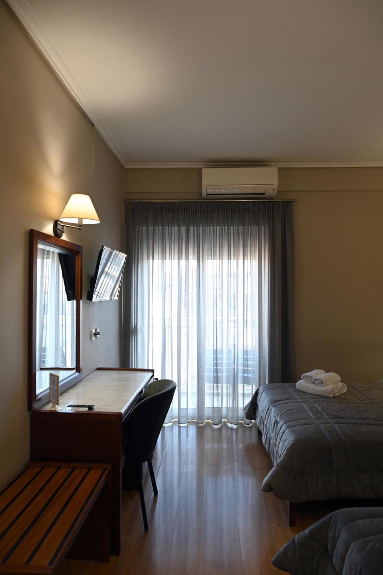 Hotel Achillion Larissa Exterior photo